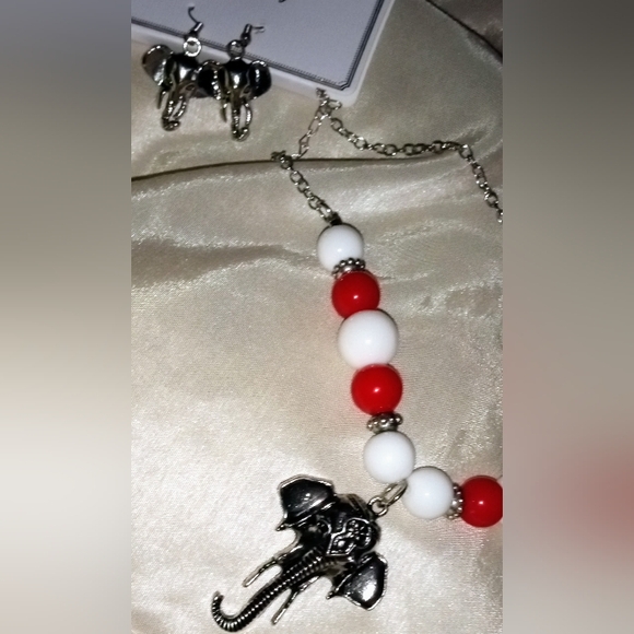 Jewelry set🍒 - Picture 2 of 5